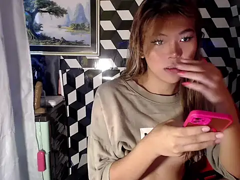 Snapshot of midnight_fucker_ chatting on November 12, 10:15 am midnight fucker online show from November 12, 10:15 am