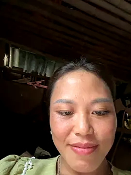 Snapshot of MychuSweet chatting on October 4, 5:49 am MychuSweet online show from October 4, 5:49 am