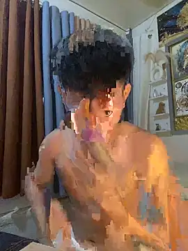 Snapshot of xshyboyx chatting on January 18, 12:31 pm xshyboyx online show from January 18, 12:31 pm