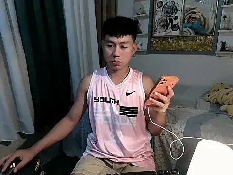 Snapshot of xshyboyx chatting on May 27, 12:57 pm xshyboyx online show from May 27, 12:57 pm