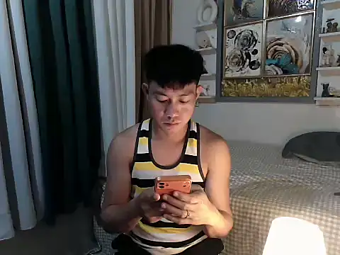Snapshot of xshyboyx chatting on May 29, 1:31 pm xshyboyx online show from May 29, 1:31 pm