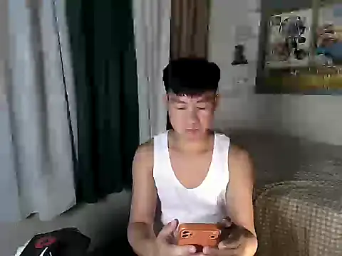 Snapshot of xshyboyx chatting on June 2, 12:40 pm xshyboyx online show from June 2, 12:40 pm
