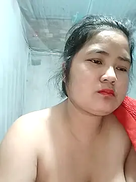 Snapshot of BigBoobs186 chatting on October 24, 11:01 pm BigBoobs186 online show from October 24, 11:01 pm