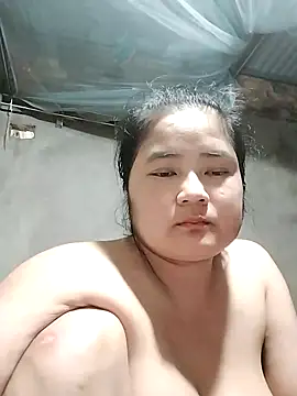 Snapshot of BigBoobs186 chatting on November 18, 4:28 am BigBoobs186 online show from November 18, 4:28 am