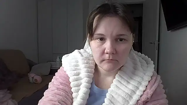 Snapshot of Qaynii chatting on October 14, 2:18 pm Qaynii online show from October 14, 2:18 pm