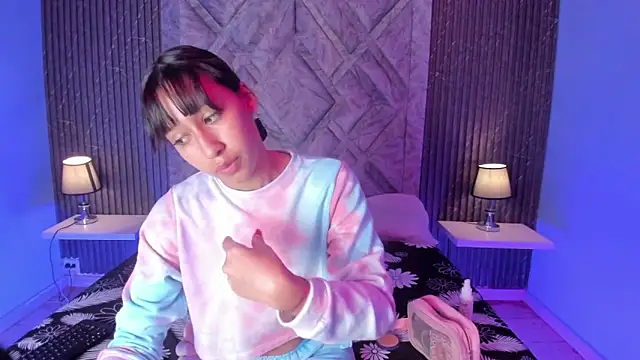 Snapshot of CamiGox chatting on October 5, 11:41 am CamiGox online show from October 5, 11:41 am