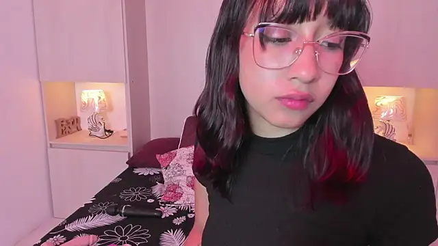 Snapshot of CamiGox chatting on October 25, 8:03 pm CamiGox online show from October 25, 8:03 pm