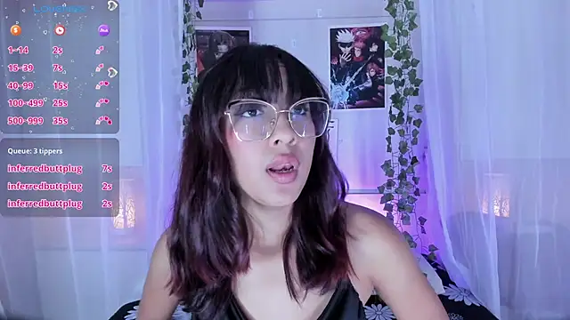 Snapshot of CamiGox chatting on November 18, 7:40 pm CamiGox online show from November 18, 7:40 pm