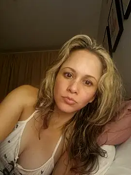 Miasiren online show from October 12, 7:29 am