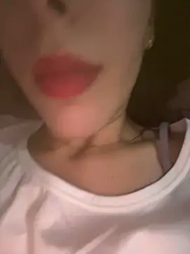 Mimisixo online show from October 28, 4:09 pm