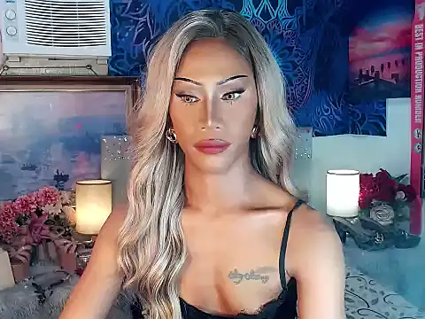 sassylatina online show from February 10, 8:02 pm