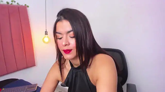 Snapshot of ana_foxi chatting on May 28, 11:51 am ana foxi online show from May 28, 11:51 am