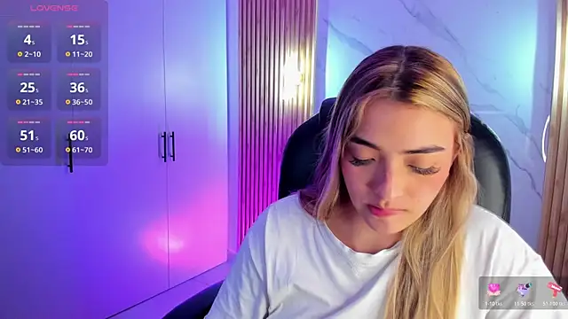 KYLIE JONES6 online show from November 24, 3:06 am