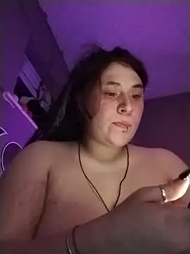 Snapshot of Crystal_zane chatting on May 28, 11:02 pm Crystal zane online show from May 28, 11:02 pm