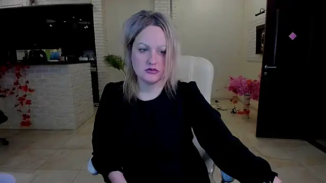 MariemLui online show from December 3, 12:36 pm