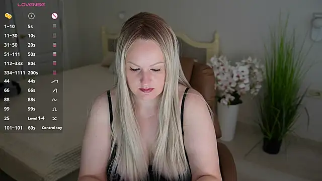MariemLui online show from May 19, 7:47 am