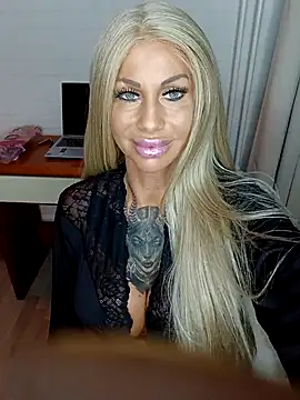 dutchbarbie online show from October 28, 7:27 pm