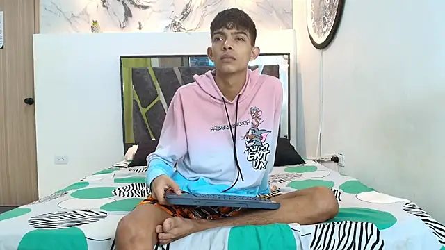 Snapshot of PRETTY_SEX1 chatting on November 30, 7:12 am PRETTY SEX1 online show from November 30, 7:12 am