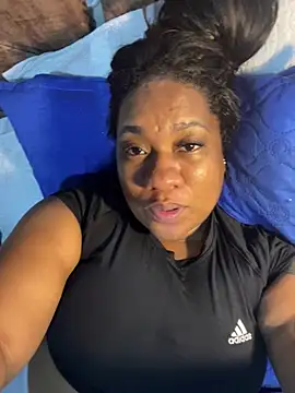 Snapshot of Sam_Blue chatting on July 7, 12:42 pm Sam Blue online show from July 7, 12:42 pm