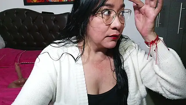 Snapshot of Grace_mature_milf chatting on May 30, 11:29 am Grace mature milf online show from May 30, 11:29 am