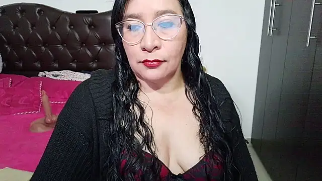 Snapshot of Grace_mature_milf chatting on June 3, 11:24 am Grace mature milf online show from June 3, 11:24 am