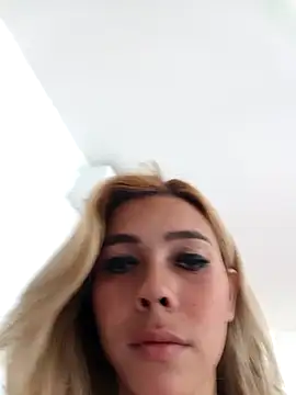 Snapshot of celyTSversa chatting on March 8, 2:48 am celyTSversa online show from March 8, 2:48 am