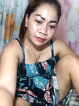 sexybitch 02 online show from April 27, 1:53 pm