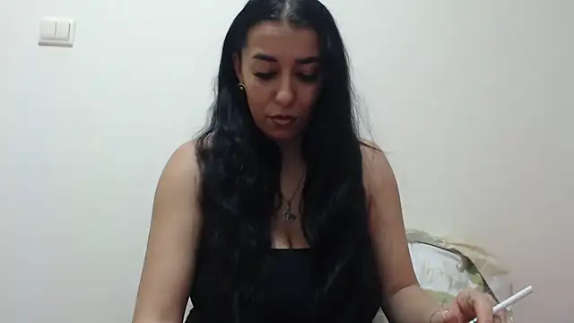 Maryem637048 online show from February 3, 2:55 pm