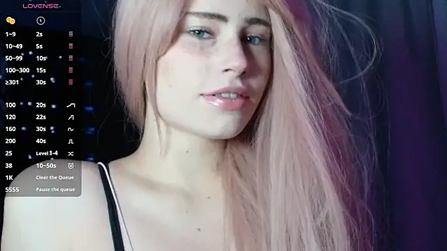 PieraMarch online show from November 11, 7:03 pm