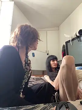 Snapshot of ClementineLapine chatting on March 11, 10:32 am ClementineLapine online show from March 11, 10:32 am