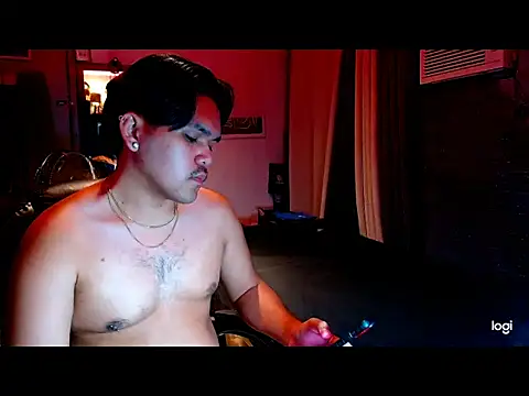 holy diorxx online show from April 16, 1:01 pm