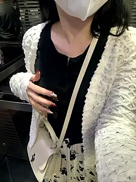 Meii-meyy online show from January 9, 4:10 pm