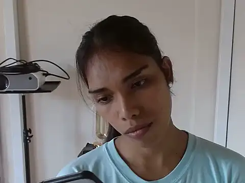Snapshot of angelaxmonroe chatting on May 30, 5:48 am angelaxmonroe online show from May 30, 5:48 am