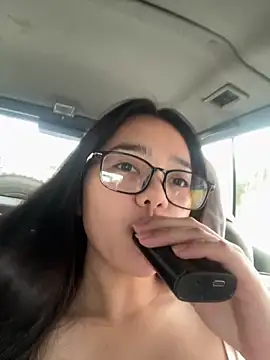 Snapshot of aaliyah_walker chatting on February 12, 5:13 am aaliyah walker online show from February 12, 5:13 am