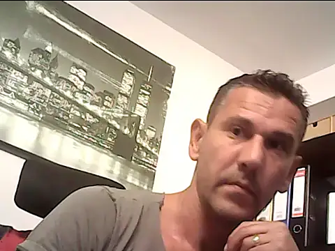 Snapshot of mastercharisma35 chatting on September 18, 11:12 am mastercharisma35 online show from September 18, 11:12 am