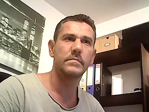 Snapshot of mastercharisma35 chatting on October 9, 12:58 pm mastercharisma35 online show from October 9, 12:58 pm