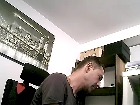 Snapshot of mastercharisma35 chatting on October 28, 9:24 am mastercharisma35 online show from October 28, 9:24 am