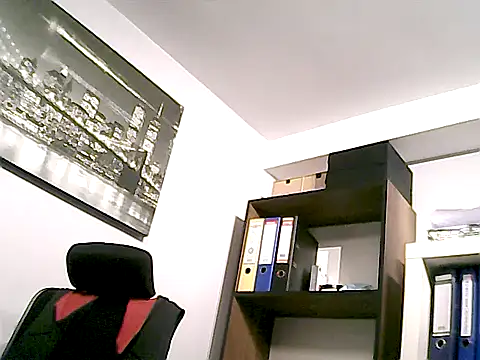 Snapshot of mastercharisma35 chatting on November 3, 10:49 am mastercharisma35 online show from November 3, 10:49 am