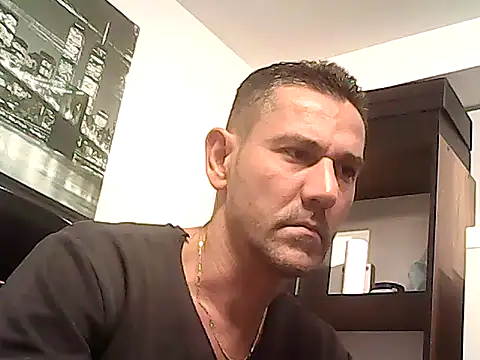 Snapshot of mastercharisma35 chatting on December 5, 2:14 pm mastercharisma35 online show from December 5, 2:14 pm