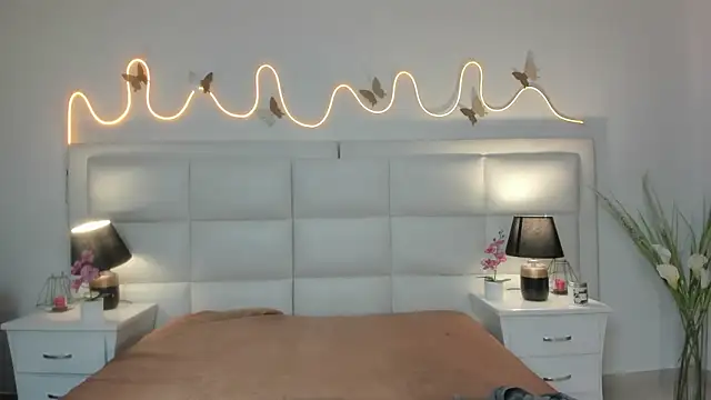 Snapshot of InnaVolkova chatting on February 2, 12:15 pm InnaVolkova online show from February 2, 12:15 pm