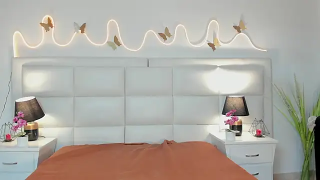 Snapshot of InnaVolkova chatting on February 17, 12:56 pm InnaVolkova online show from February 17, 12:56 pm