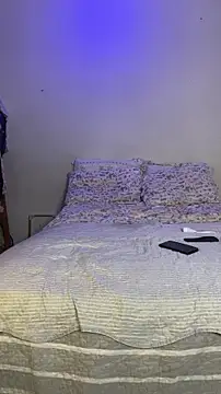 Snapshot of GoddessFreeIvy chatting on January 16, 10:47 pm GoddessFreeIvy online show from January 16, 10:47 pm