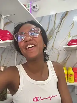 Snapshot of KinkyCutie1 chatting on October 24, 2:13 pm KinkyCutie1 online show from October 24, 2:13 pm