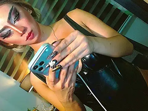 Queen yasii 88 online show from June 24, 2:05 pm
