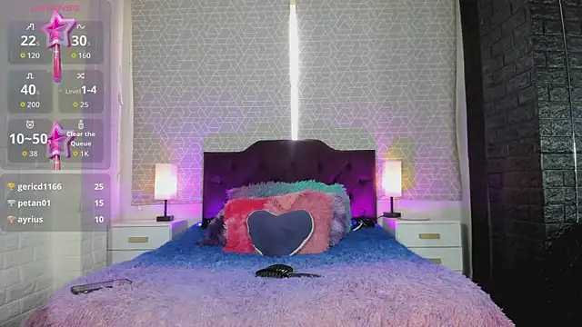 Zamara Kleii online show from September 28, 4:45 pm