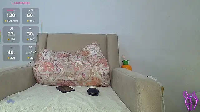 true2 couple online show from March 15, 11:05 am