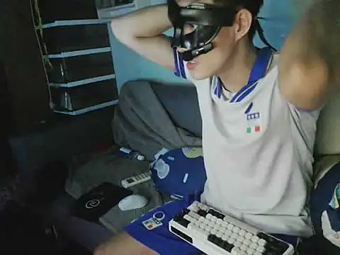 boyhigh1997 online show from November 17, 10:54 am