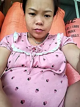 Snapshot of Rioo122 chatting on October 5, 2:32 am Rioo122 online show from October 5, 2:32 am