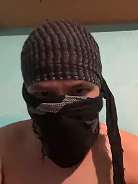 Snapshot of Skinny_Longhair chatting on October 13, 8:14 am Skinny Longhair online show from October 13, 8:14 am