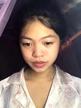 Snapshot of Thy00__ chatting on October 12, 1:37 am Thy00 online show from October 12, 1:37 am
